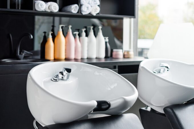 美容師・美容室のイメージ_美容師アシスタント