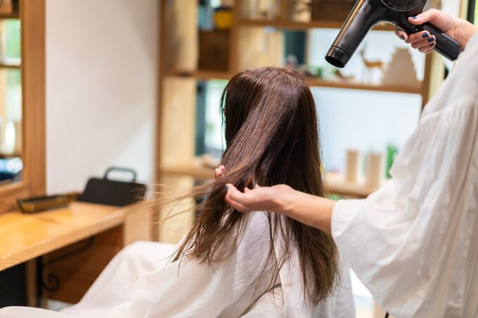 美容師・美容室のイメージ_美容師資格